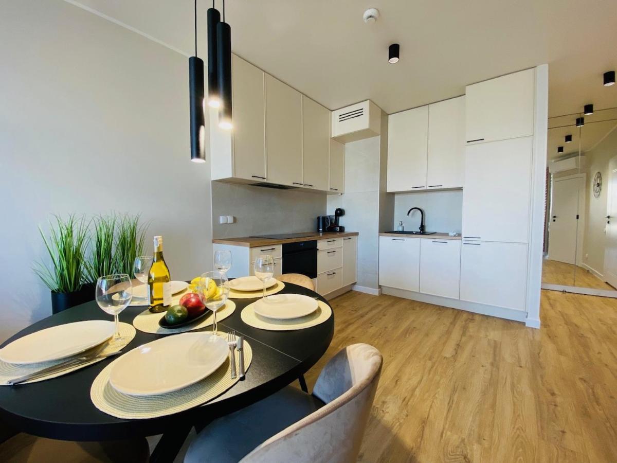 Apartamenty S&S Chlebova Gdansk Z Widokiem Na Rzeke Motlawe, Stare Miasto Exterior photo